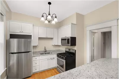 579 Summit Avenue #105, Saint Paul, MN 55102 - Photo 3
