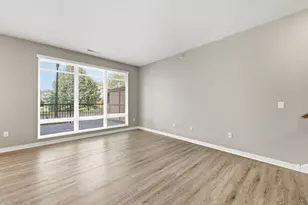 1070 Grandview Ct NE, Columbia Heights, MN 55421 - Photo 9