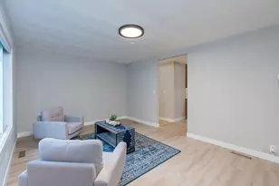 933 Thompson Ravine Rd, Mankato, MN 56001 - Photo 5