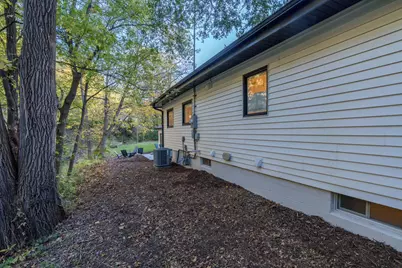 933 Thompson Ravine Road, Mankato, MN 56001 - Photo 37