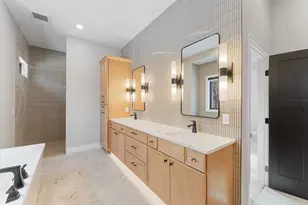 4935 Parkside Cir, Eagan, MN 55123 - Photo 11