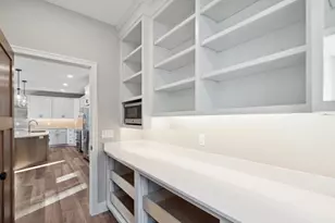 4935 Parkside Cir, Eagan, MN 55123 - Photo 7