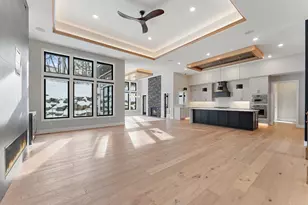 4935 Parkside Cir, Eagan, MN 55123 - Photo 5