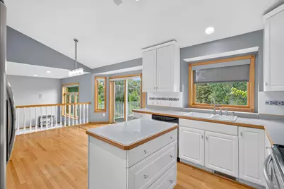 6585 Promontory Drive, Eden Prairie, MN 55346 - Photo 11
