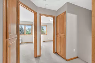 6585 Promontory Dr, Eden Prairie, MN 55346 - Photo 33