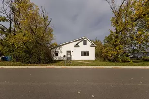 1311 3rd St SE, Bemidji, MN 56601 - Photo 3