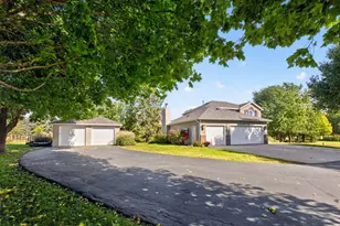 3680 Arlington Ln SE, Rochester, MN 55904 - Photo 3