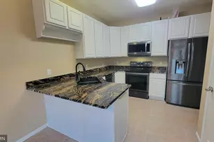 1355 White Oak Dr, Chaska, MN 55318 - Photo 7