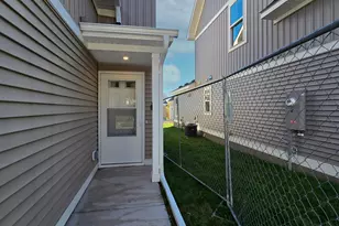 430 Rivoli Dr, Saint Paul, MN 55130 - Photo 7