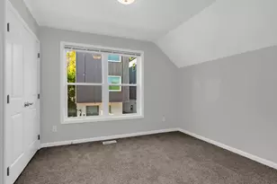 430 Rivoli Dr, Saint Paul, MN 55130 - Photo 27