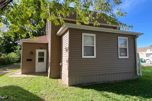 918 S Newton Ave, Albert Lea, MN 56007 - Photo 1