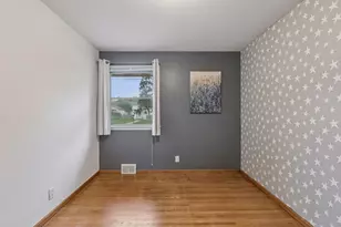 5210 52nd Ave N, Crystal, MN 55429 - Photo 7