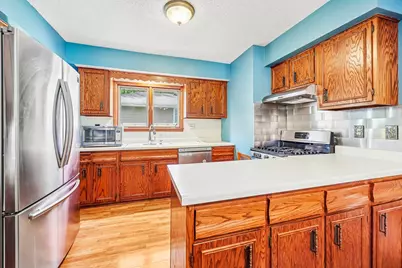 2347 Western Avenue N, Roseville, MN 55113 - Photo 5