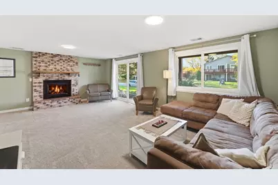 4492 Clover Lane, Eagan, MN 55122 - Photo 13