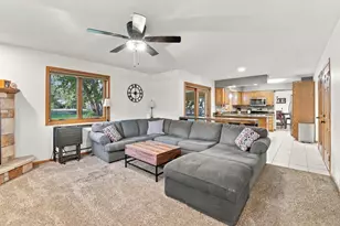 9078 Sierra Rd, Woodbury, MN 55125 - Photo 9