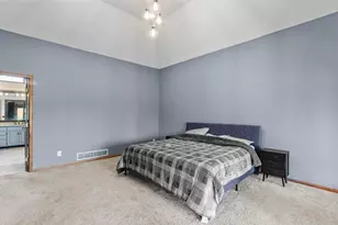 9490 Wedgewood Dr, Woodbury, MN 55125 - Photo 27