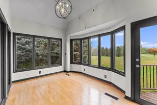 9490 Wedgewood Dr, Woodbury, MN 55125 - Photo 13