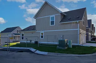 426 Rivoli Dr, Saint Paul, MN 55130 - Photo 9