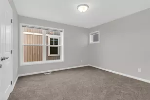 426 Rivoli Dr, Saint Paul, MN 55130 - Photo 25