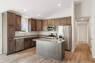 9719 Lydia Ln, Elko New Market, MN 55020 - Photo 11