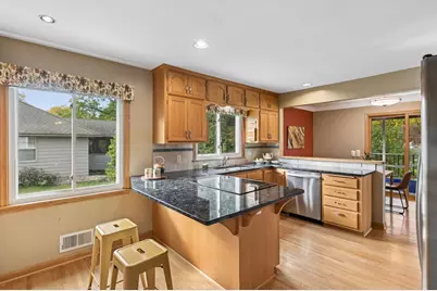 2163 Rosewood Lane S, Roseville, MN 55113 - Photo 9