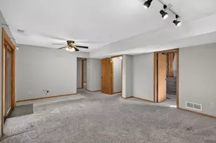 2578 Copper Cliff Trail, Woodbury, MN 55125 - Photo 23
