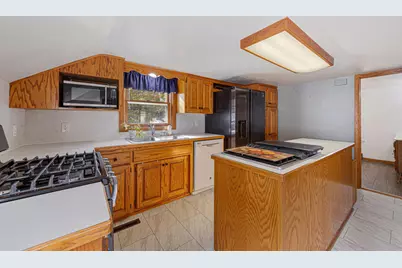 1147 S Grove Avenue, Owatonna, MN 55060 - Photo 11