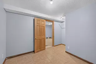 115 E 35th St, Minneapolis, MN 55408 - Photo 23