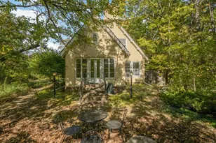 10 Benhill Rd, Saint Paul, MN 55105 - Photo 11