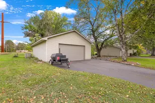 17611 Orchid St NW, Andover, MN 55304 - Photo 3