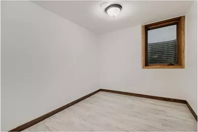 2002 Bush Avenue E, Saint Paul, MN 55119 - Photo 13