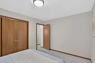 2042 Clear Ave, Saint Paul, MN 55119 - Photo 15