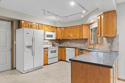 12354 Magnolia Circle NW, Coon Rapids, MN 55448 - Photo 7