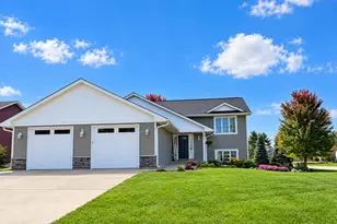 1204 Wren Pl, New Richmond, WI 54017 - Photo 1