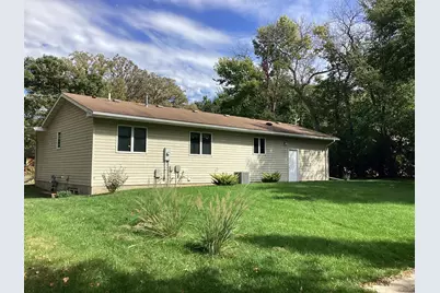 1113 Shore Acres Drive, Albert Lea, MN 56007 - Photo 3