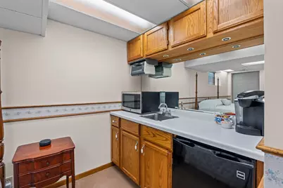 4102 Grimes Avenue S, Edina, MN 55416 - Photo 37