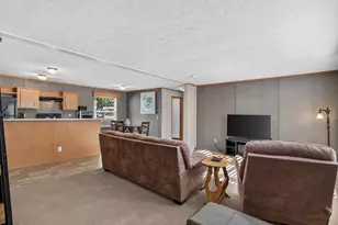 206 Burnsville Cir, Burnsville, MN 55306 - Photo 9