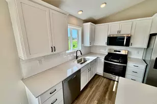 813 Walnut Grove Ln, Hanover, MN 55341 - Photo 3