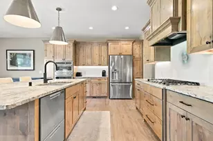 25 Phoebe Ln, North Oaks, MN 55127 - Photo 9