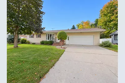 1113 N Cedar Street, Luverne, MN 56156 - Photo 1