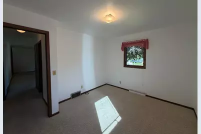 1113 N Cedar Street, Luverne, MN 56156 - Photo 19