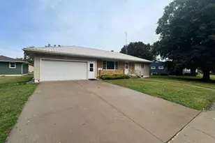 537 E Ronning Ave, Appleton, MN 56208 - Photo 1