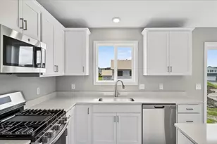 1748 Squirrel Way, New Richmond, WI 54017 - Photo 15
