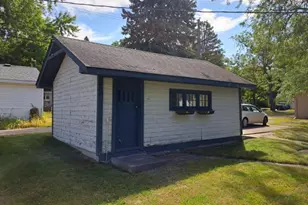 622 S 9th St, Montevideo, MN 56265 - Photo 13