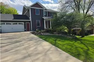 210 10th St SE, New Prague, MN 56071 - Photo 3