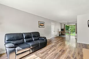 2657 5th St E, Maplewood, MN 55119 - Photo 7