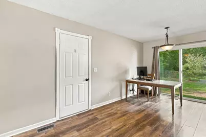 2657 5th Street E, Maplewood, MN 55119 - Photo 9