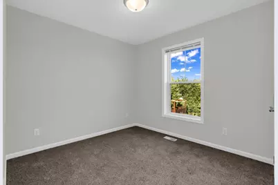 422 Rivoli Drive, Saint Paul, MN 55130 - Photo 23