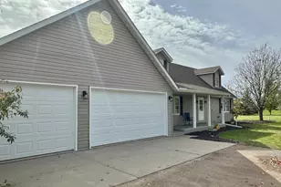 1309 214th Ave, New Richmond, WI 54017 - Photo 5
