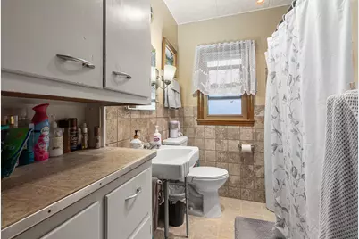320 Broadway Avenue W, Little Falls, MN 56345 - Photo 13